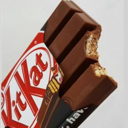 KitKat 4 Finger 70% Dark Chocolate 41.5G
