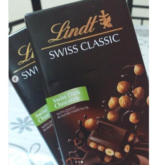 Lindt Swiss Dark Chocolate with Hazelnut Bar 100G