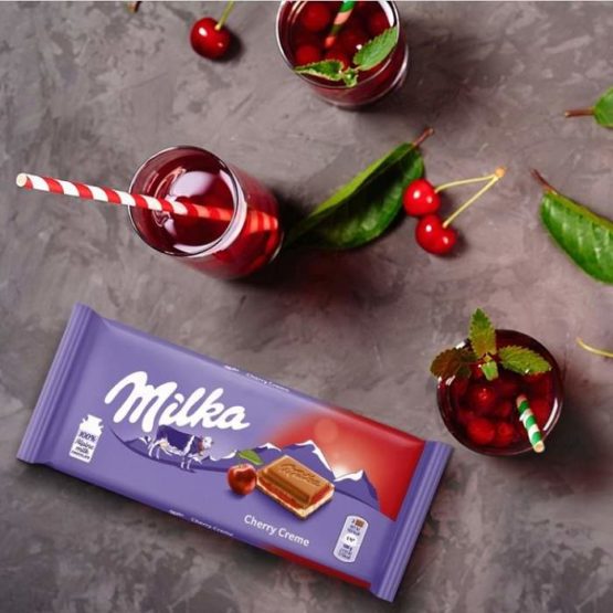 Milka Cherry Creme Milk Chocolate Bar 100G