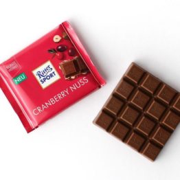 Ritter Sport Cranberry Nuss Chocolate Bar 100G